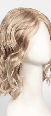 24B22 CREME BRULEE | Light Gold Blonde & Light Ash Blonde Blend