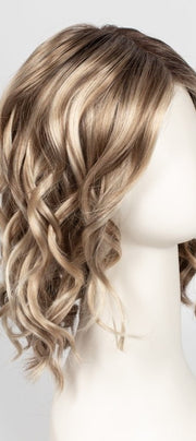 12FS8 SHADED PRALINE | Light Gold Brown, Light Natural Gold Blonde & Pale Natural Gold-Blonde Blend, Shaded with Medium Brown