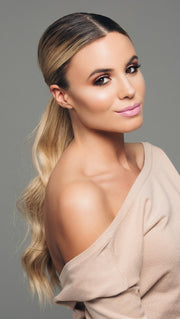 Add length and volume to your ponytail in an instant… just clip in, wrap and go!