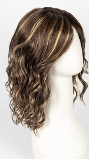 CKISSRT4 | Golden Brown with Copper Blonde Highlights and Dark Brown Roots