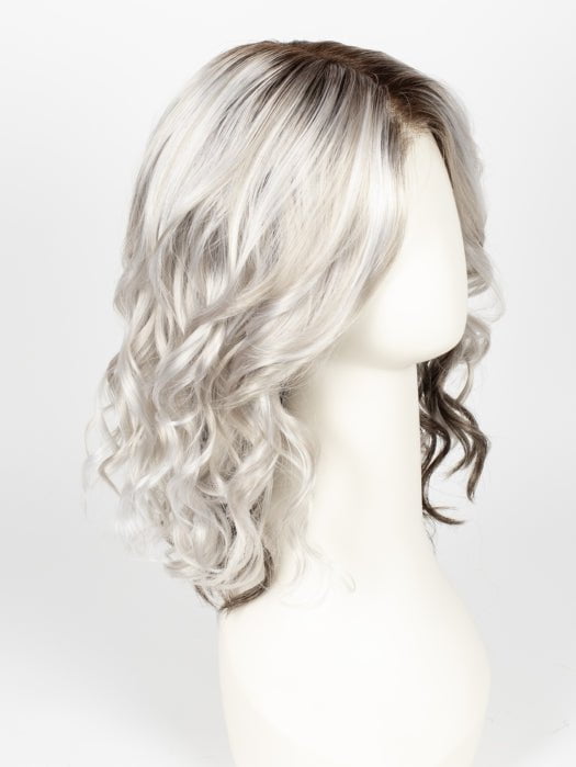 ICY-SHADOW | Iced Blonde dusted with Soft Sand and Golden Brown Underneath