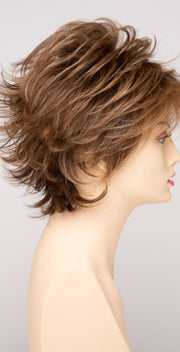 TOASTED SESAME | Medium Brown roots with overall Warm Cinnamon base and Golden Blonde highlights