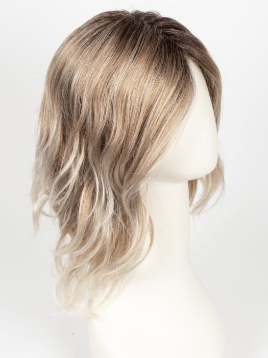 CANDY-BLONDE-ROOTED 101.27.60 | Pearl platinum blonde mixed with light reddish brown and pure white