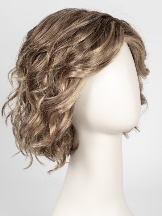 GL15-26SS BUTTERED TOAST | Chestnut Brown Base blends into multi-dimensional tones of Medium Brown and Golden Blonde.