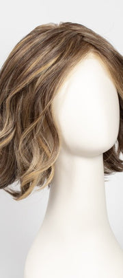RL11/25 GOLDEN WALNUT | Medium Light Brown Evenly Blended with Medium Golden Blonde