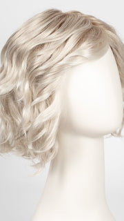 GL23-101SS SUN-KISSED BEIGE | Dark golden blonde base blends into multi-dimensional tones of lightest beige blonde