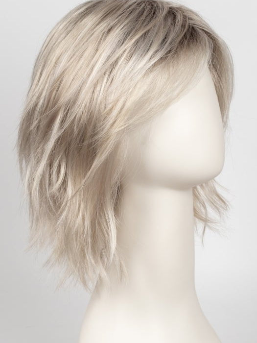 SUNLIT-BLONDE | Soft Blend of Sandy Blonde, Lightest Blonde and Iced Blonde with a Light Golden Brown Root  