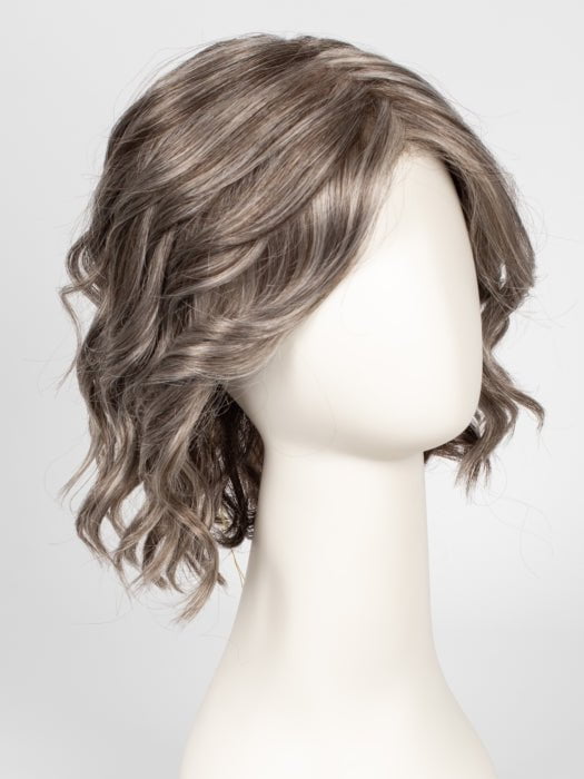 39F38 ROASTED CHESTNUT | Light Natural Ash Brown with 75% Grey Front, graduating to Medium Brown with 35% Grey Nape