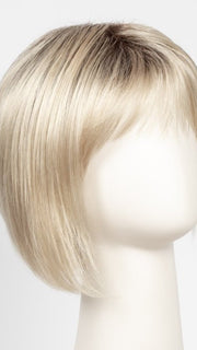 CHAMPAGNE-R | Light Beige Blonde, Medium Honey Blonde, and Platinum Blonde blend with Dark Roots