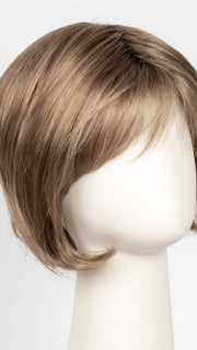 SPRING-HONEY-R | Rooted Honey Blonde and Gold Platinum Blonde Blend