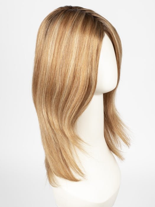HAZLENUT-CREAM | Soft Brown Root Tone and Warm Golden Blond Base with Soft Creamy Highlights