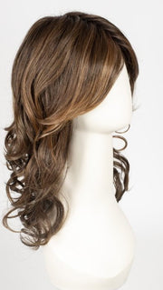 RL8/29SS SHADED HAZELNUT | Warm Medium Brown Evenly Blended with Ginger Blonde and Dark Roots