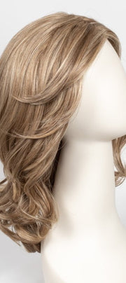 RL16/88 PALE GOLDEN HONEY | Dark Natural Blonde Evenly Blended with Pale Golden Blonde