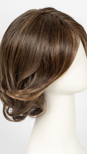 RL8/29 HAZELNUT | Warm Medium Brown Evenly Blended with Ginger Blonde