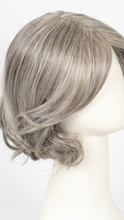 R119G GRADIENT SMOKE | Light Brown With 80% Gray in Front Gradually Blended Into 50% Gray in Nape Area