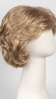 R25 GINGER BLONDE | Medium Golden Blonde with Subtle Blonde Highlights