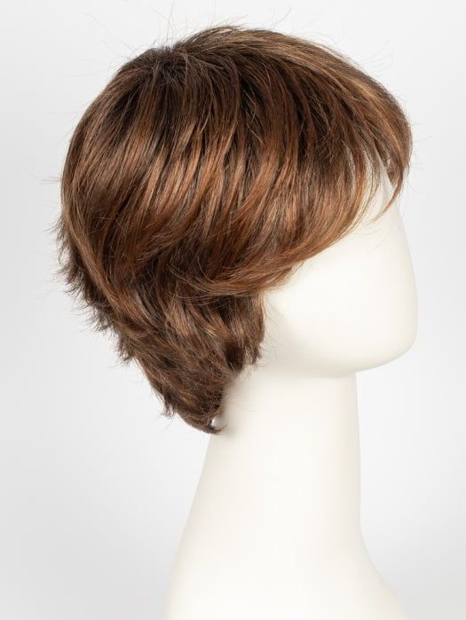 HAZELNUT ROOTED | Medium Brown base with  Medium Reddish Brown and Copper Red highlights and Dark Roots