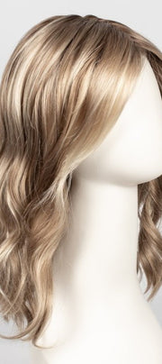 12FS12 MALIBU BLONDE | LIght Gold Brown, Light Natural Gold Blonde, Pale Natural Gold-Blonde Blend, Shaded with Light Gold Brown