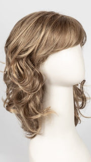 24BT18 ECLAIR | Dark Natural Gold Blonde & Light Natural Gold Blonde Blend with Light Natural Gold Blonde Tips