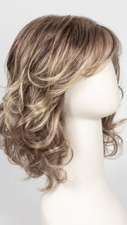 FS24/32 RASPBERRY SYRUP | Medium Natural Red with Natural Blonde Bold Highlights