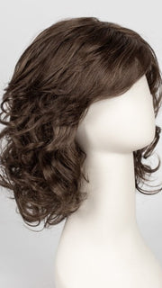 8RH14 MOUSSE CAKE | Medium Brown with 33% Medium Natural Blonde Highlights