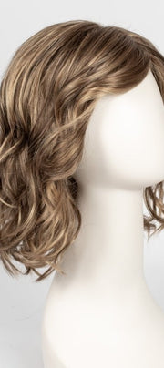 24BT18 ECLAIR | Dark Natural Gold Blonde & Light Natural Gold Blonde Blend with Light Natural Gold Blonde Tips