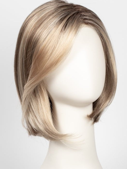 12FS8 SHADED PRALINE | Light Gold Brown, Light Natural Gold Blonde & Pale Natural Gold-Blonde Blend, Shaded with Medium Brown
