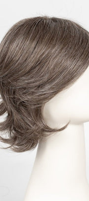 38 MILKSHAKE | Medium Brown with 35% Light Grey