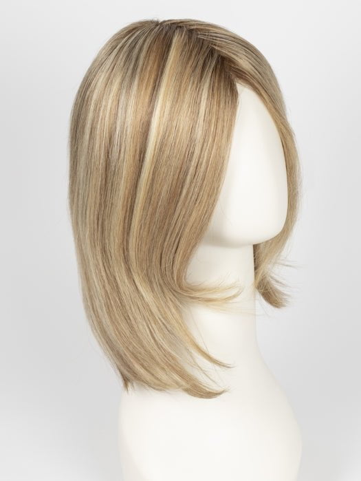 12FS12 MALIBU BLONDE | LIght Gold Brown, Light Natural Gold Blonde, Pale Natural Gold-Blonde Blend, Shaded with Light Gold Brown