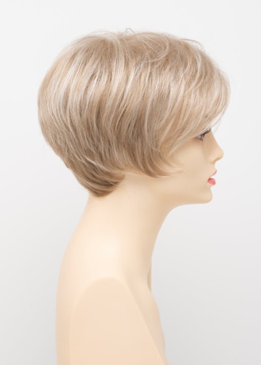 LIGHT BLONDE | 2 toned blend of Creamy Blonde with Champagne highlights