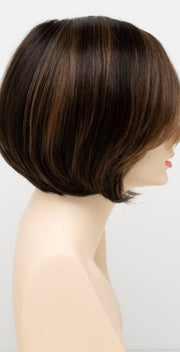 AMARETTO CREAM | Dark Brown roots with overall Medium Brown base with Honey Blonde highlights