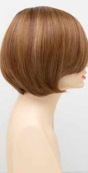 GOLDEN NUTMEG | Medium Brown roots with overall Warm Cinnamon base and Golden Blonde highlights
