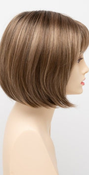 TOASTED SESAME |  Medium Brown roots with overall Warm Cinnamon base and Golden Blonde highlights