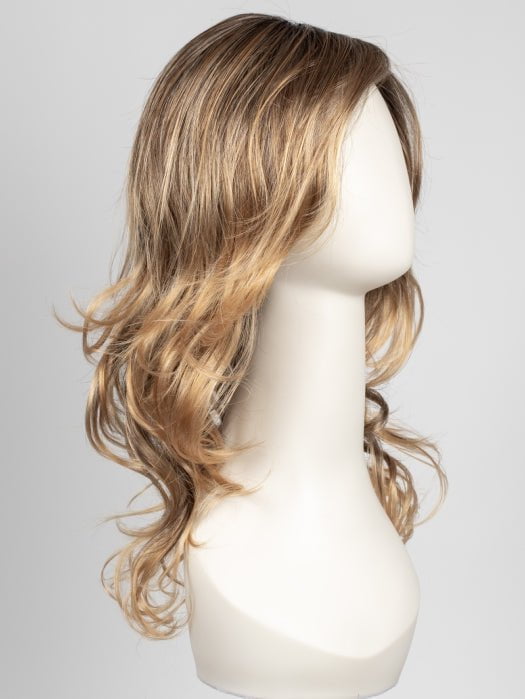 ROM6240RT4 | Golden Brown Base with a Subtle Graduation to Copper Blonde