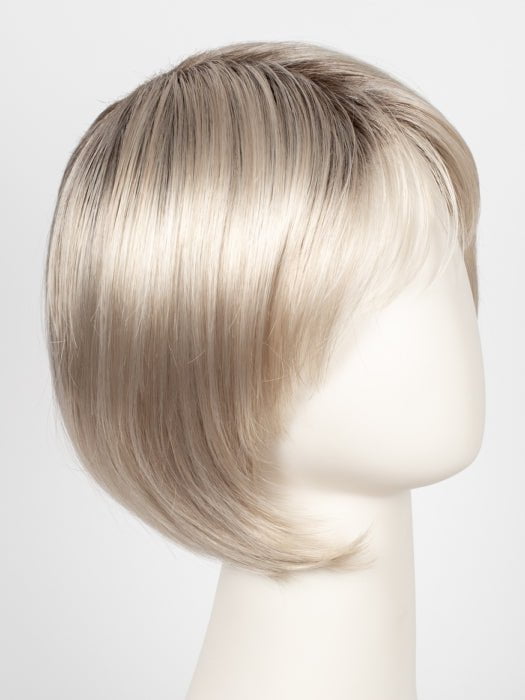 SUNLIT-BLONDE | Soft Blend of Sandy Blonde, Lightest Blonde and Iced Blonde with a Light Golden Brown Root  