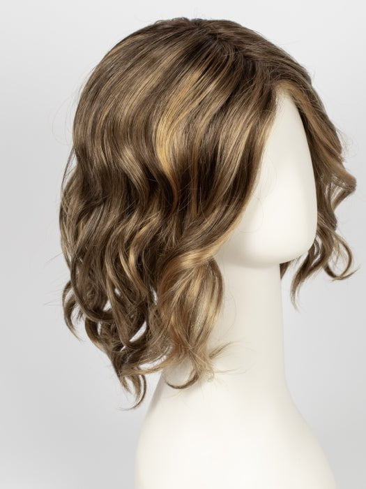 GL14-16SS SS HONEY TOAST | Chestnut brown base blends into multi-dimensional tones of medium brown and dark golden blonde.