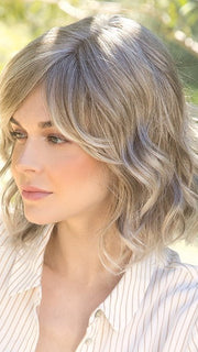 ICE-BLOND | Ashy Blonde Base with White Gold Tips with Highlights Around Face