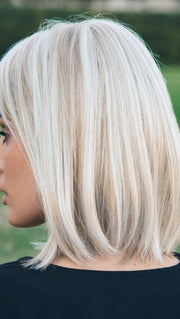 PAIGE PETITE by Envy in LIGHT BLONDE | 2 toned blend of Creamy Blonde with Champagne highlights