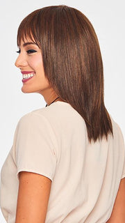 The wefted cap features a front velvet rim to prevent friction