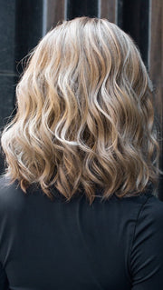 12FS8 SHADED PRALINE | Light Gold Brown, Light Natural Gold Blonde & Pale Natural Gold-Blonde Blend, Shaded with Medium Brown