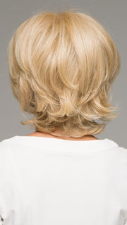 24B22 CREME BRULEE | Light Gold Blonde & Light Ash Blonde Blend