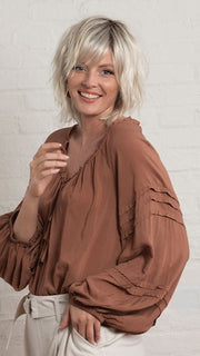 SUNLIT-BLONDE | Soft Blend of Sandy Blonde, Lightest Blonde and Iced Blonde with a Light Golden Brown Root