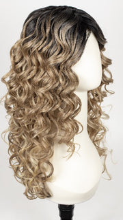 MC9/14SS CARAMEL LATTE | Caramel Blonde blended with a Darker Root