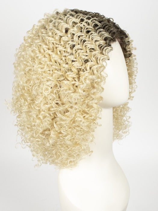 MC613SS VANILLA BEAN | Light Blonde with Darker Root