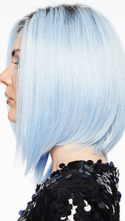 The angled cut offers natural volume, or you can add some wave