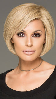 Raquel Welch Success Story is a short trendy wig, so chic! (This piece has been styled and straightened)