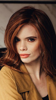 SIMMER by RAQUEL WELCH in RL32/31 CINNABAR | Medium Dark Auburn Evenly Blended with Medium Light Auburn