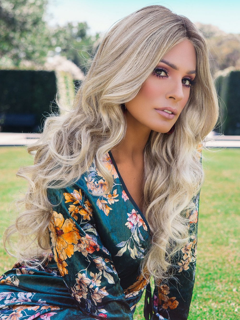 Raquel Welch DOWNTIME Wig SS14/88 SHADED GOLDEN WHEAT | Medium Blonde Streaked With Pale Gold Highlights Dark Brown with Subtle Warm Highlights PPC MAIN IMAGE FB MAIN IMAGE