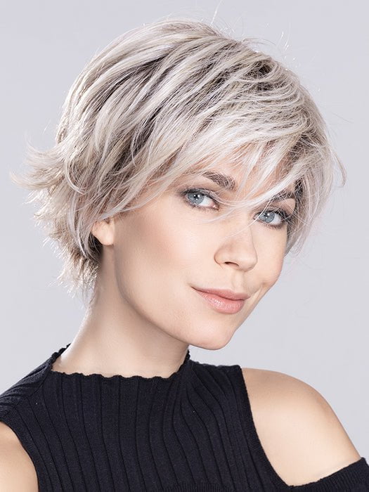 The perfect short cut with shaggy layers