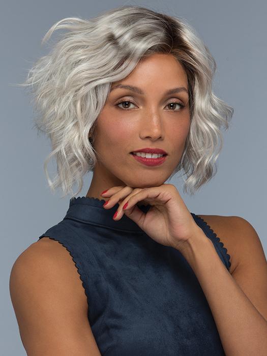 WYNTER by Estetica in SILVERSUN/RT8 | Iced Blonde with Soft Sand & Golden Brown Roots